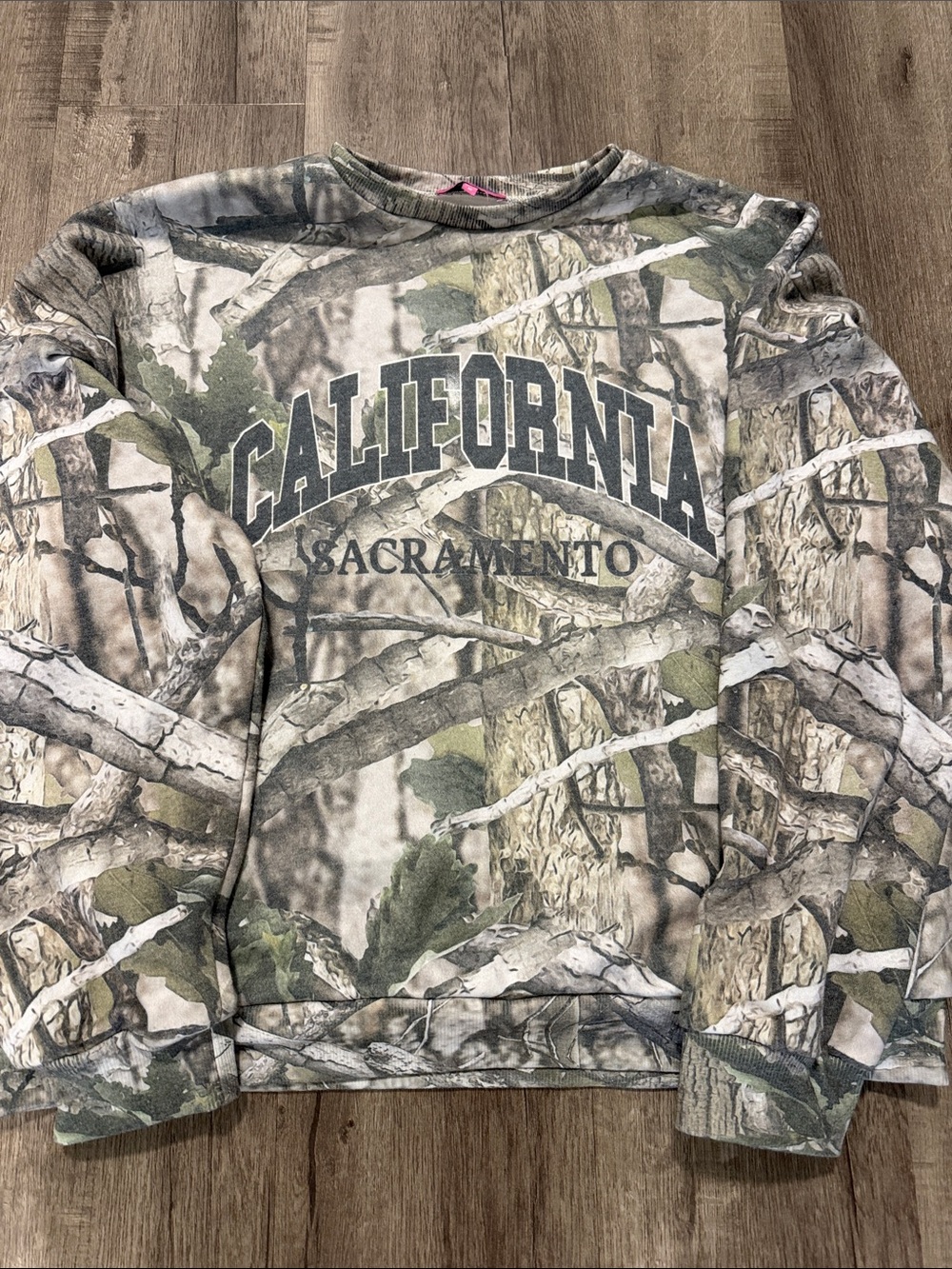 Edikted California Sacramento Camo Crewneck - Green/Tan/Gray